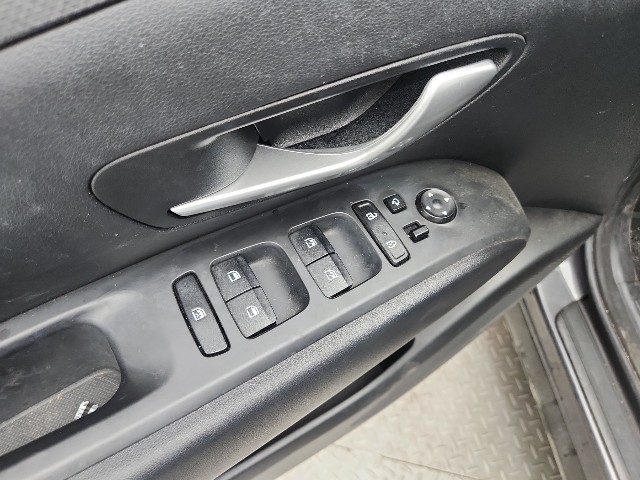 lotterental_180833673_FYcU8_10.jpg
