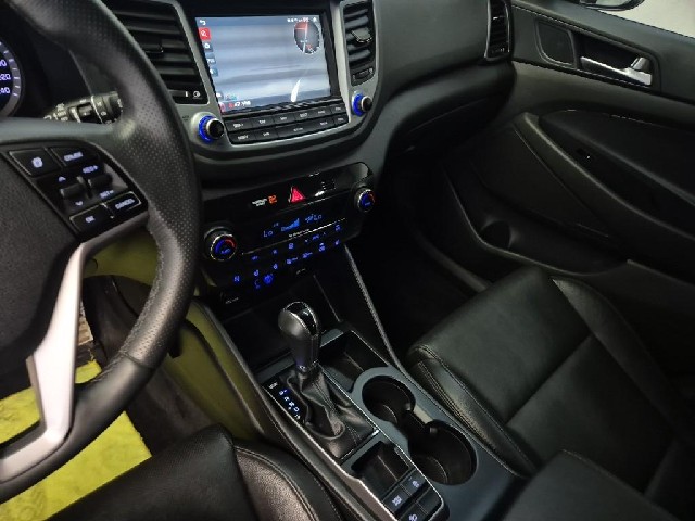 6081501150R10.jpg