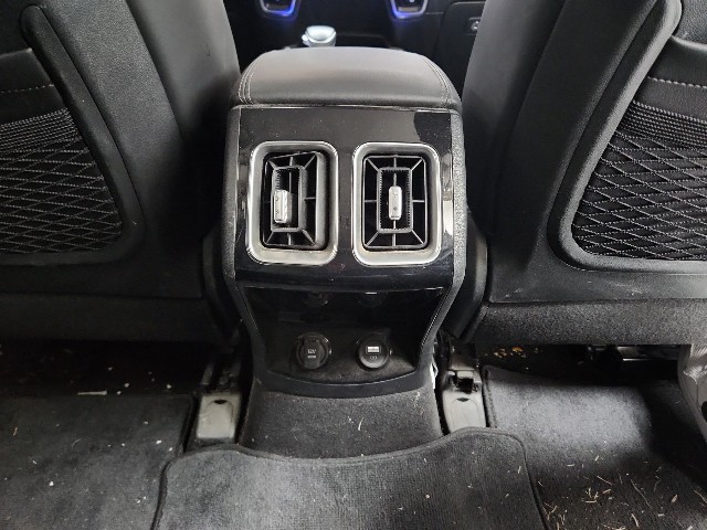 lotterental_232732261_481ad_4.jpg