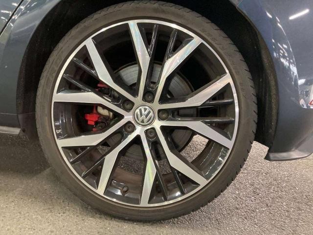 26132325_carP_l_14.jpg