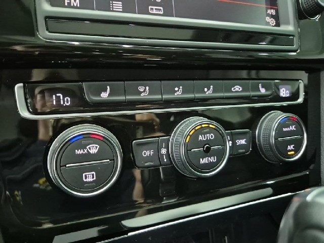 6081001884R17.jpg