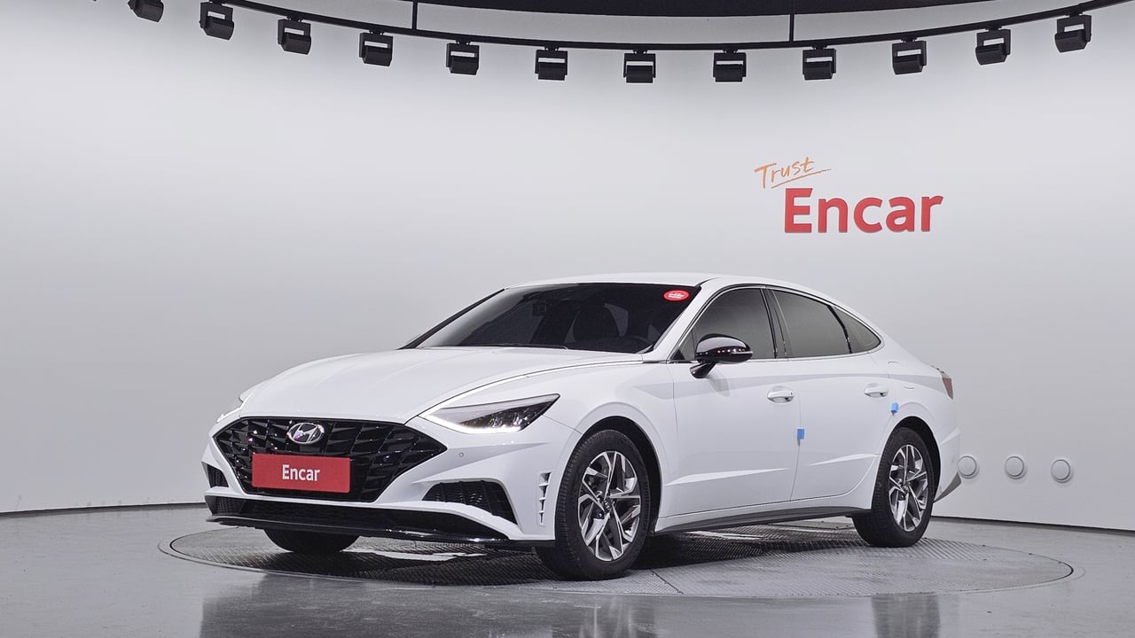 2022 Hyundai Sonata, photo 1 of 1