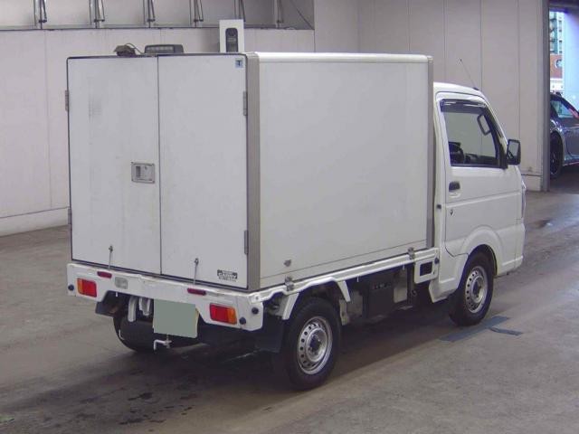 26132449_carP_l_13.jpg