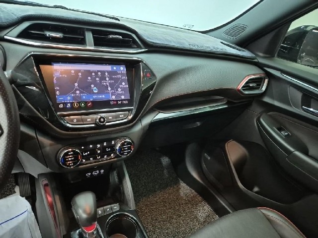 6081001049R10.jpg