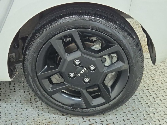 6081501649R12.jpg