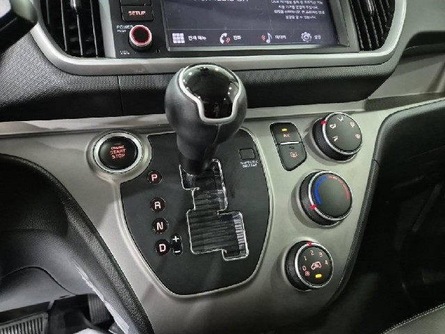 6081000334R8.jpg