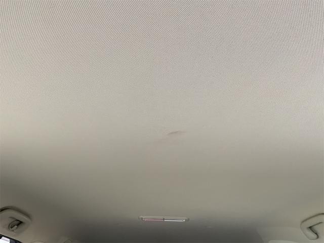 0561155A30261005W00211.jpg