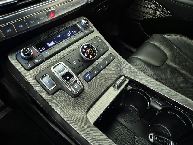 6081000663R8.jpg