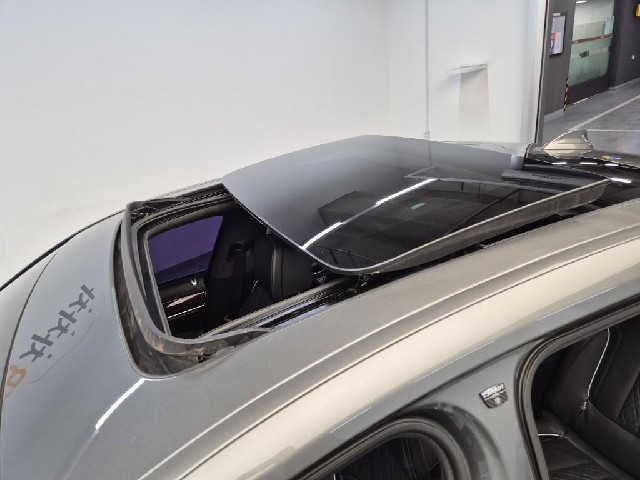 6051500437R13.jpg