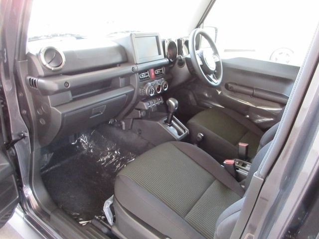 826cb4ebfd6c649181a6e793f12bc122.jpg