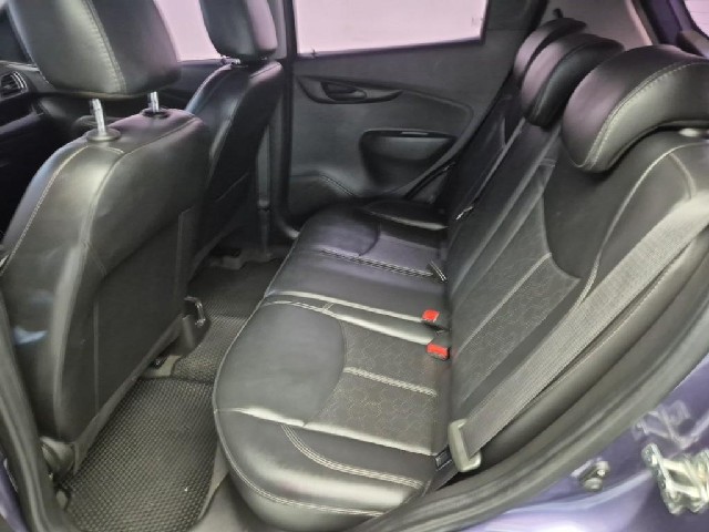 6081500735R12.jpg