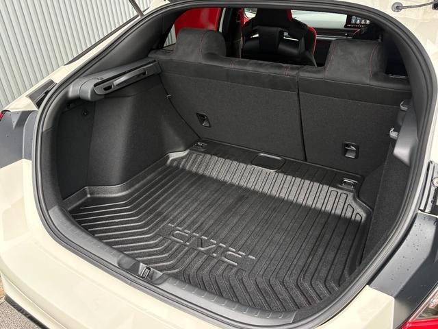 a6d50cd2be2a4da2110e924946afc2ce.jpg
