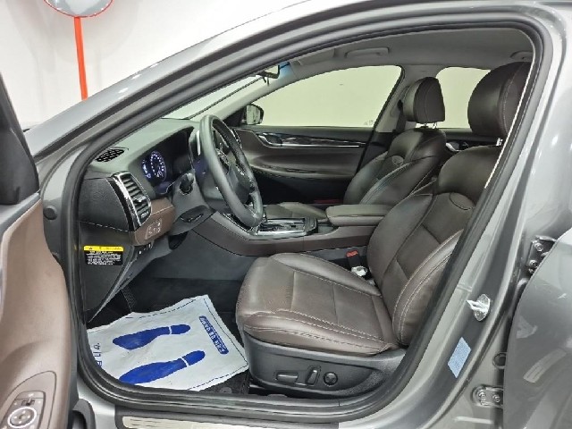 6081000240R11.jpg