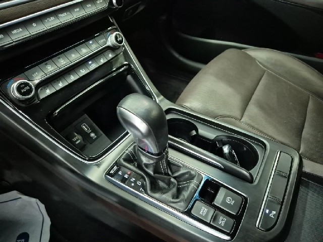 6081000240R8.jpg