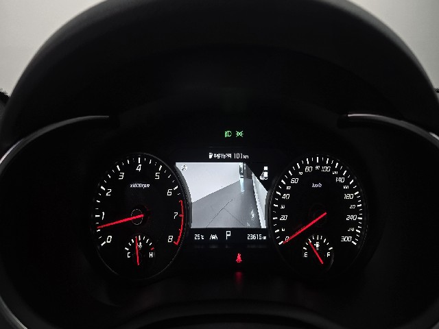 08045c5a25b533f422e4b0c3808df625.jpeg