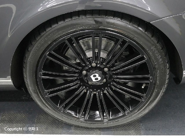 2011501702R18.jpg