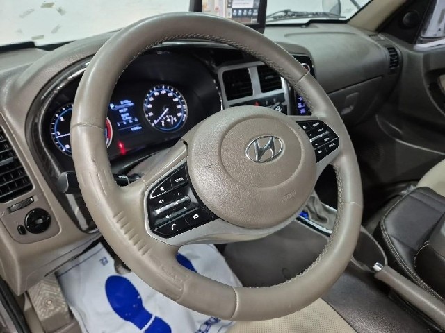 6081001486R8.jpg