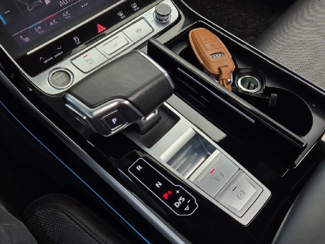 6081501921R8.jpg