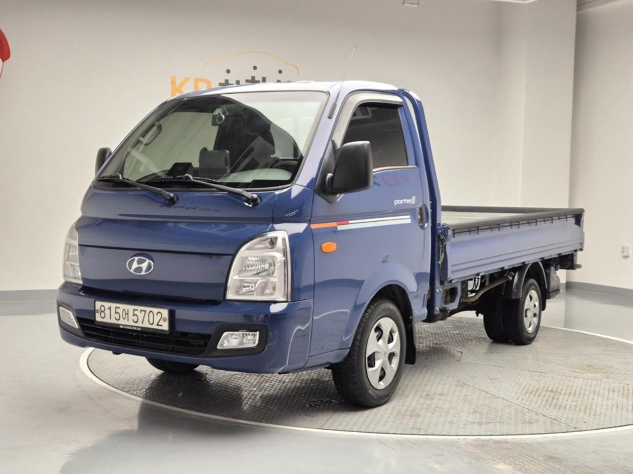 2022 Hyundai Porter, photo 1 of 1