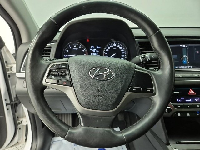 6081000801R9.jpg