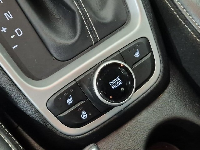 6081001898R16.jpg