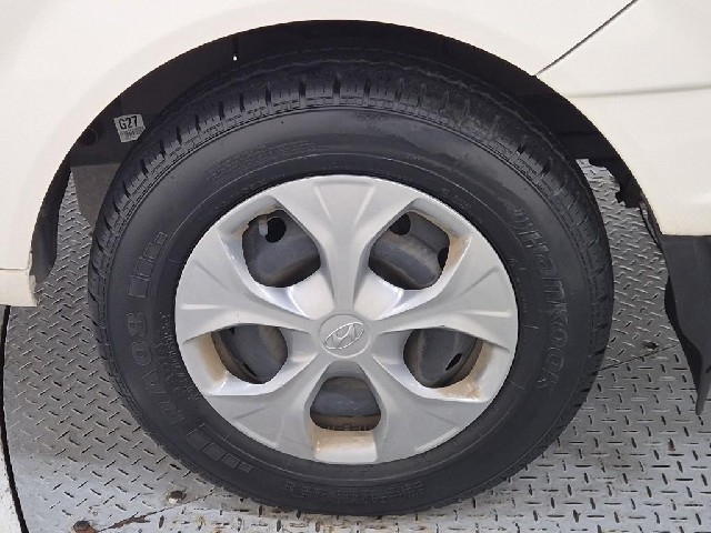 6081501442R18.jpg