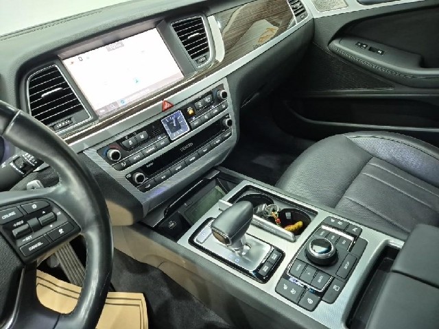 6081000723R10.jpg