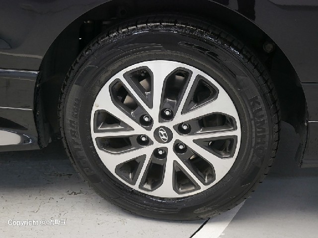4021502041R19.jpg