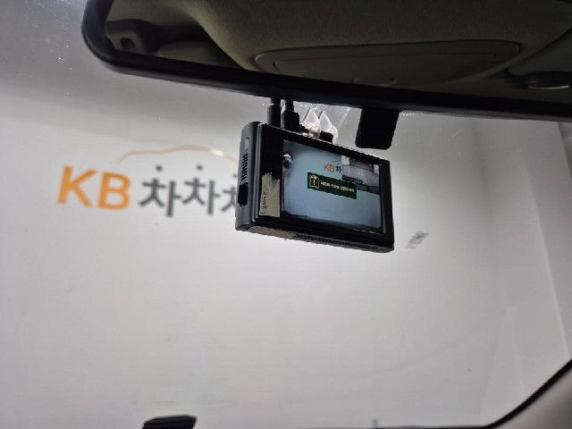 6051000868R16.jpg