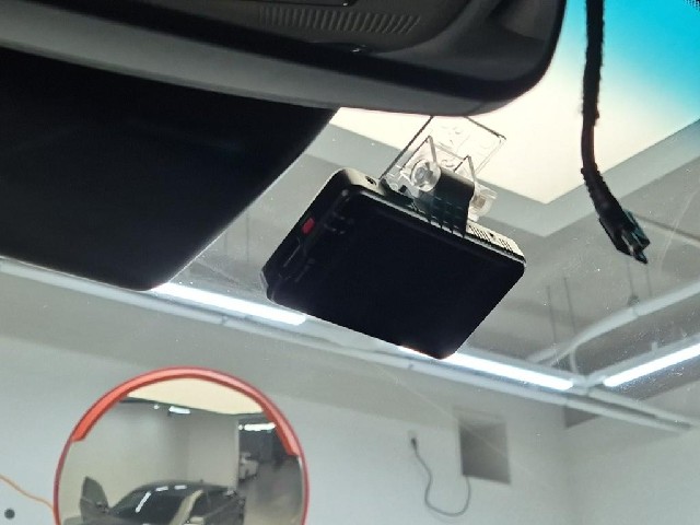 6021000164R16.jpg
