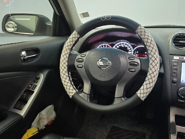 5051500617R9.jpg