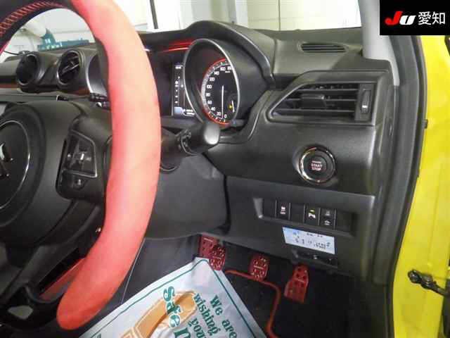 8b3d72ddad2a3c81f5cf1d575fb6c9c8.jpg
