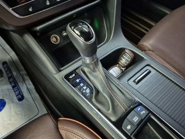6081501806R8.jpg