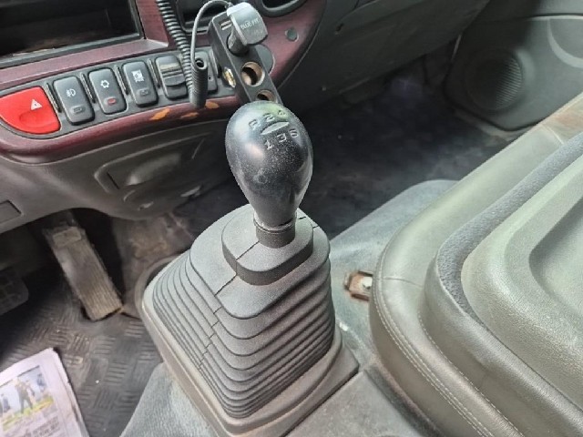 5071001995R7.jpg
