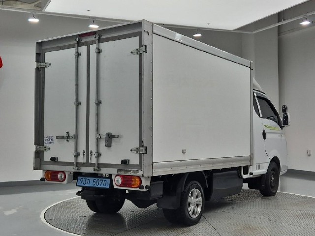 6081000273R3.jpg