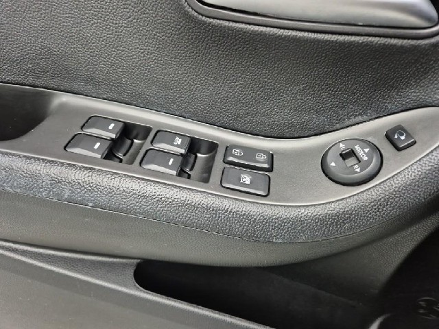 6081001990R16.jpg