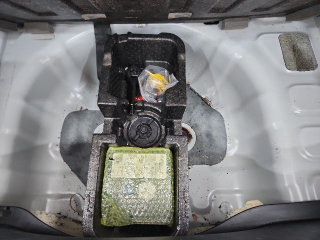 lotterental_101114101_EoxHs_9.jpg
