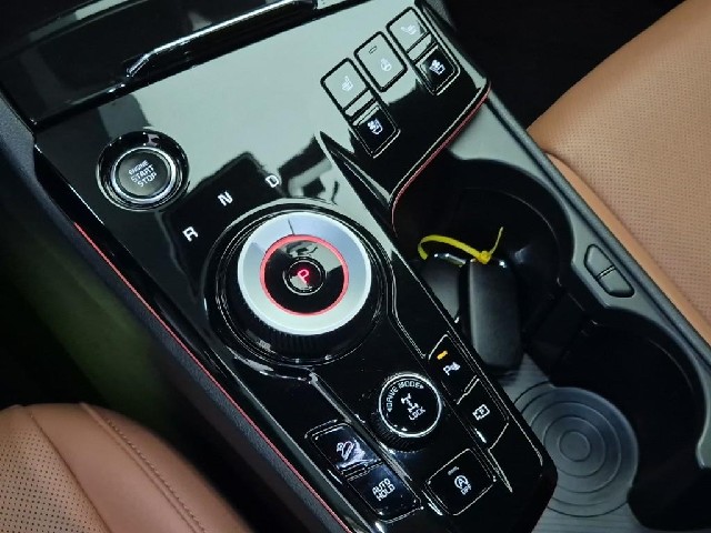 6081501764R8.jpg