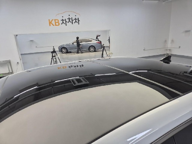 6081501878R13.jpg