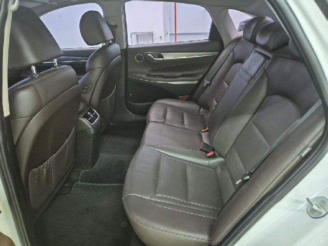 6081500646R12.jpg