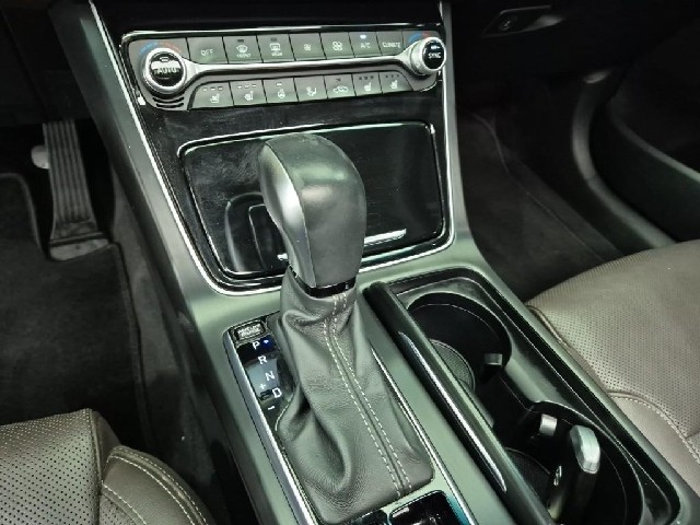 6081002202R8.jpg
