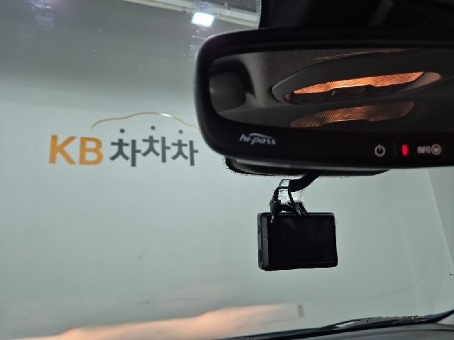 6081000680R17.jpg