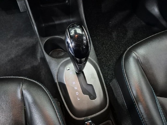 6081000680R8.jpg