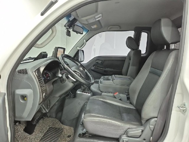 6081001573R10.jpg