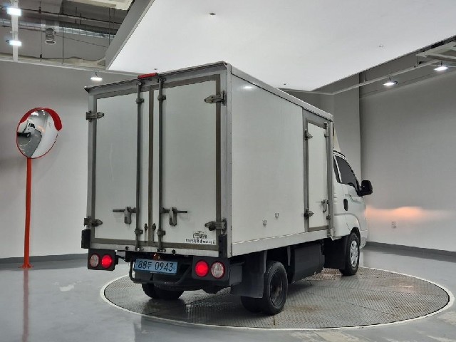 6081001573R3.jpg