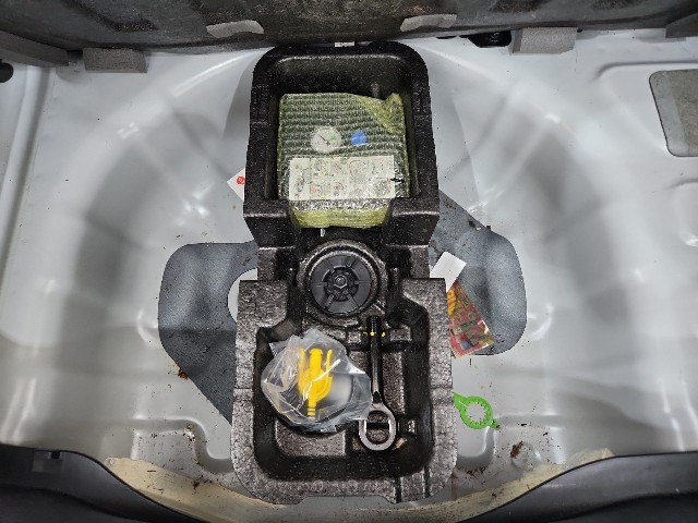 lotterental_100243130_WnOal_6.jpg