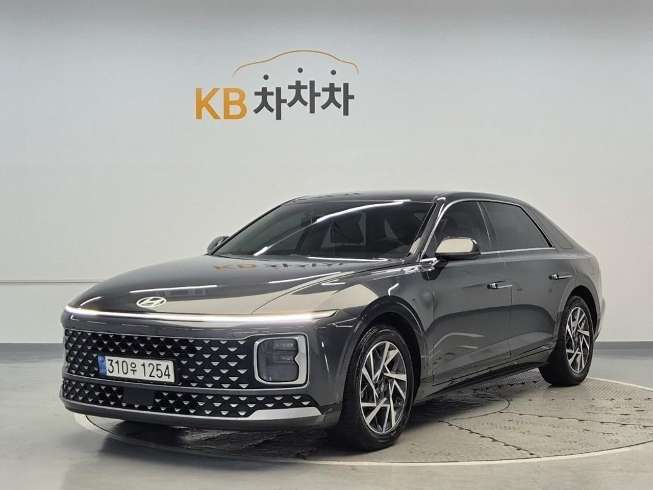 2023 Hyundai Grandeur, photo 1 of 1