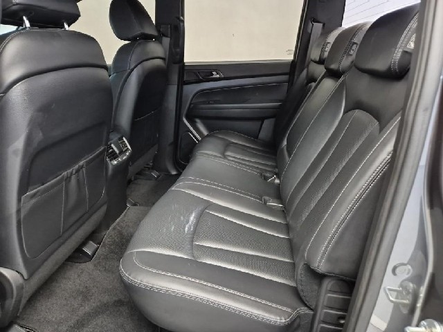 6081500225R12.jpg