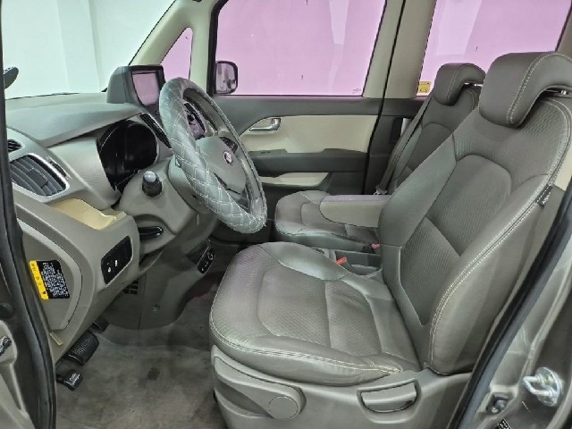 6081000033R11.jpg