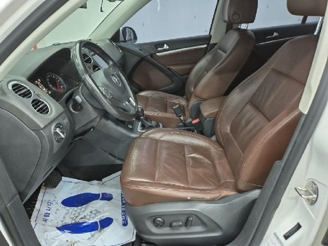 6081000039R11.jpg